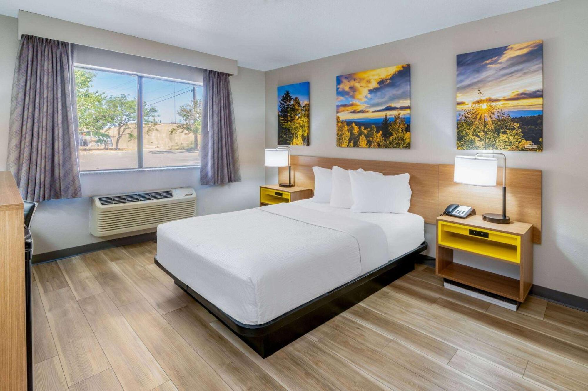 Days Inn By Wyndham Los Lunas Экстерьер фото