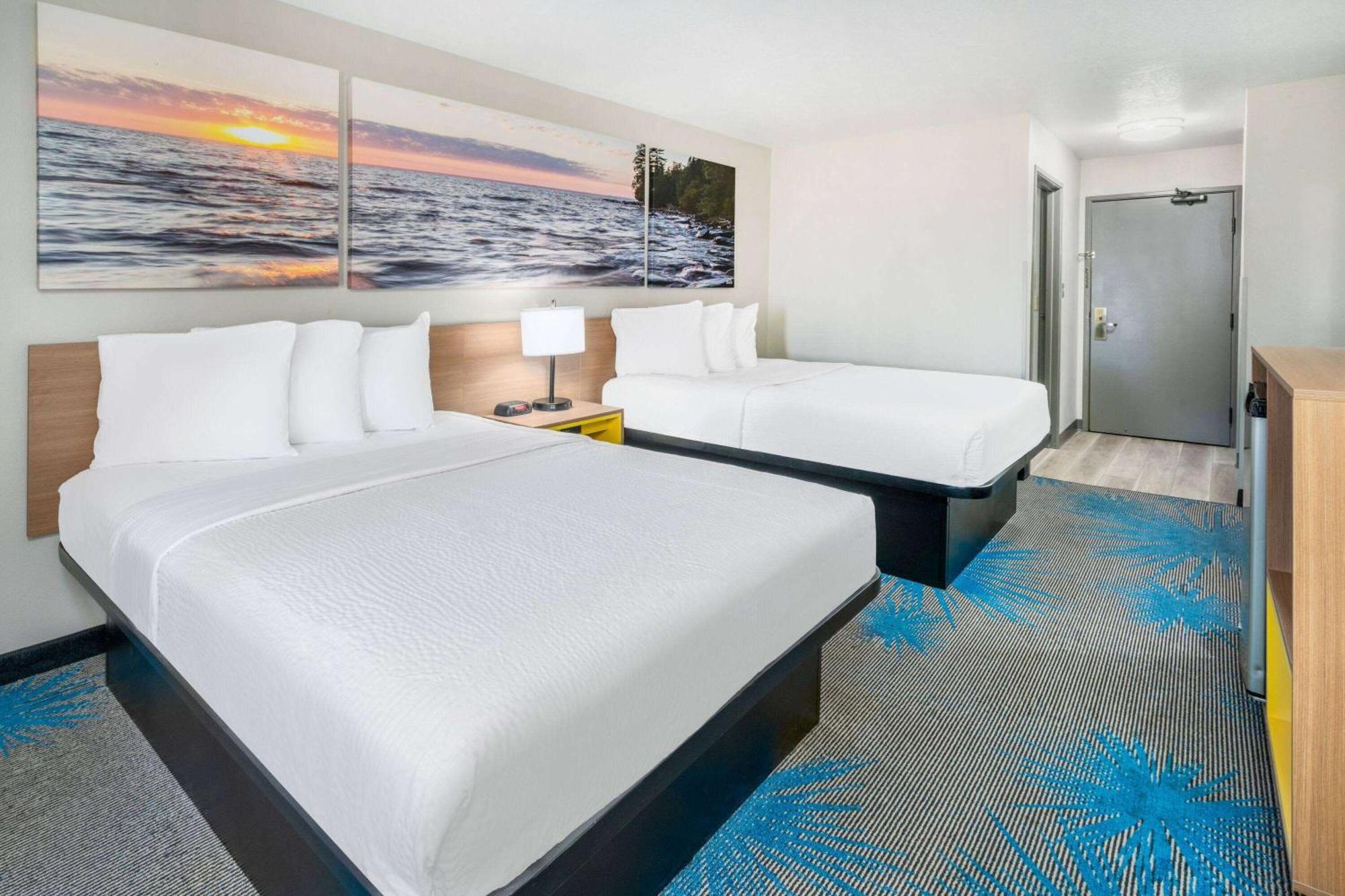 Days Inn By Wyndham Los Lunas Экстерьер фото